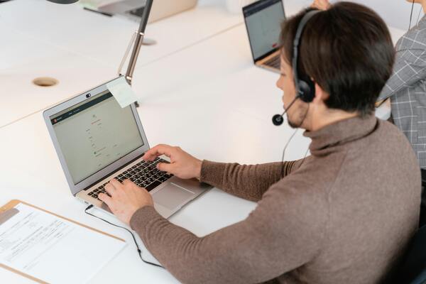 Best AI Chatbots for Multilingual Customer Support (Global Businesses)