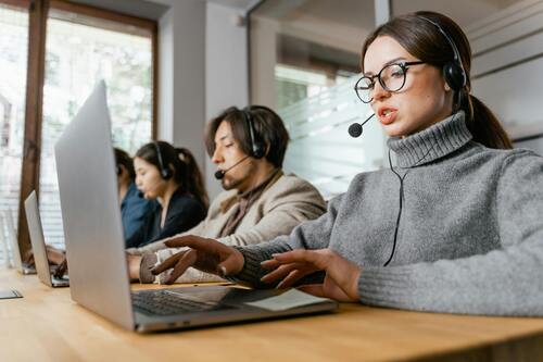 Best AI Chatbots for Multilingual Customer Support (Global Businesses)