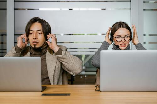 Self-Service Customer Support Tools for Websites (How They Work)