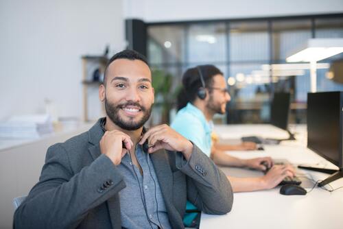 How to Offer 24/7 Support with Chatbots