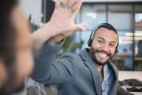 How to Offer 24/7 Support with Chatbots